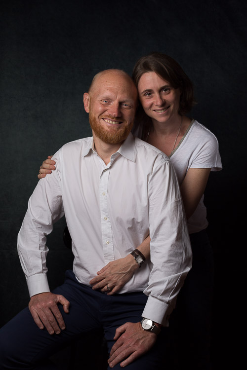 Séance photo couple studio par Audrey Irani photographe Vincennes